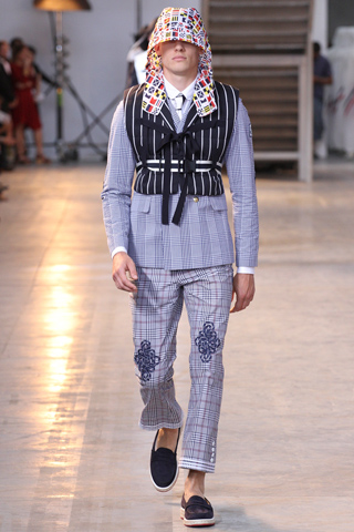 Moncler Gamme Bleu / - 2013